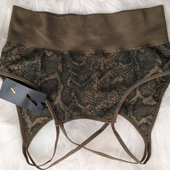 Mp snakeskin green women's seamless sports bra size XL - Picture 4 of 8